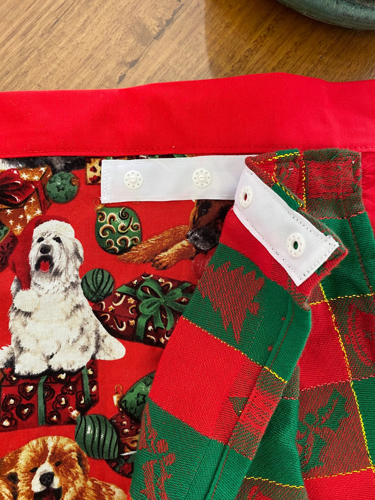 Christmas Waist Apron with Hand Towel and Pocket- Doggy Print