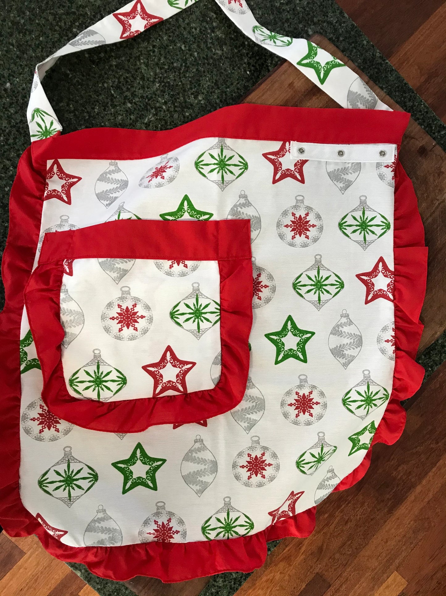 Christmas Waist Apron with Hand Towel and Pocket- Christmas Baubles